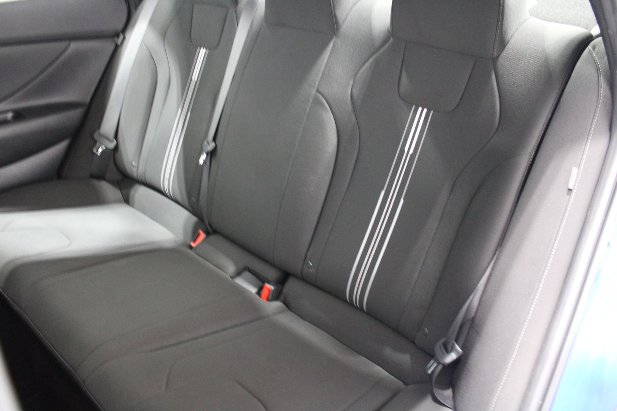 Used 2025 Hyundai Elantra Sport FWD image 18