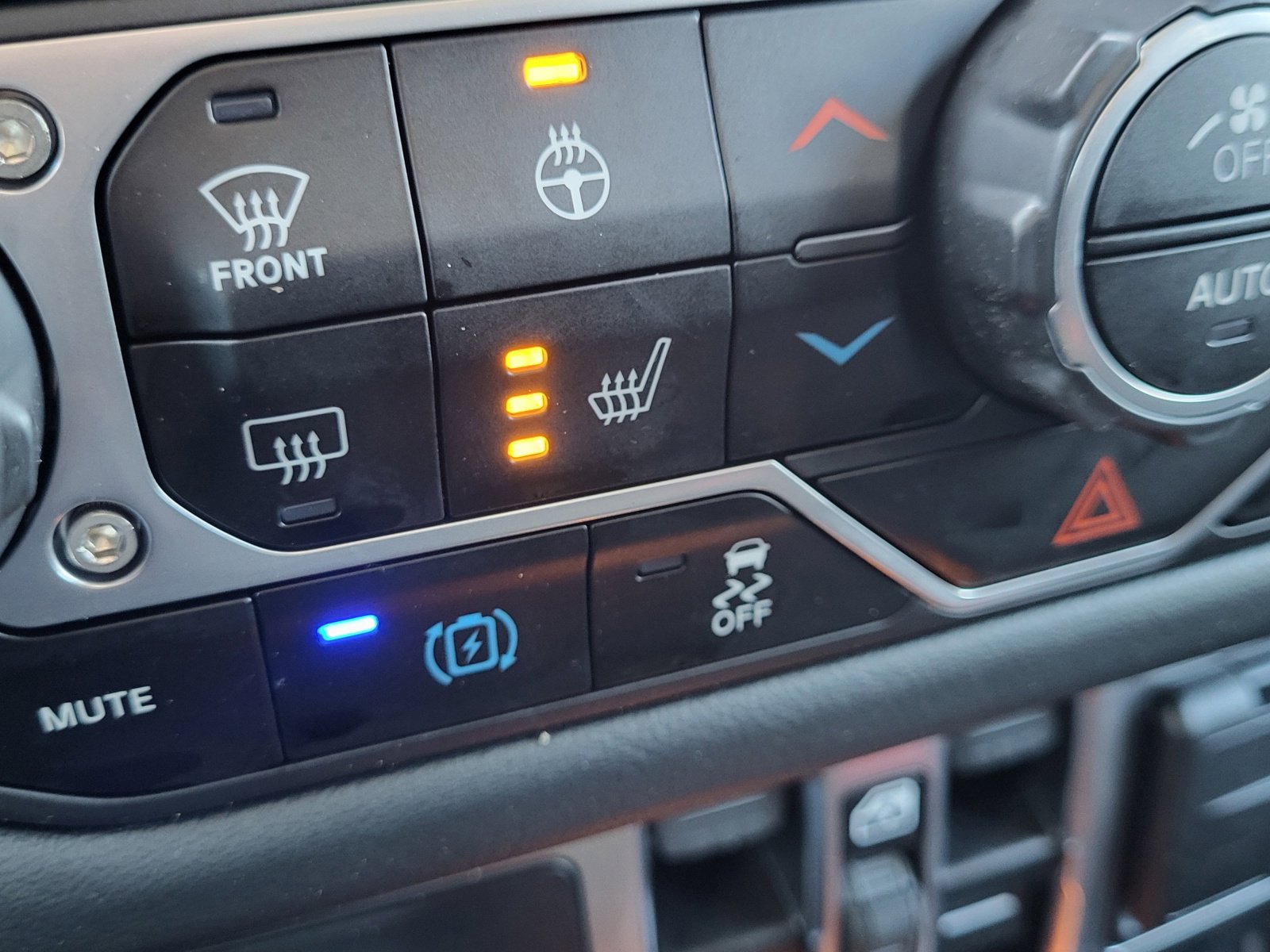 Used 2024 Jeep Wrangler Unlimited Rubicon 4xe image 35