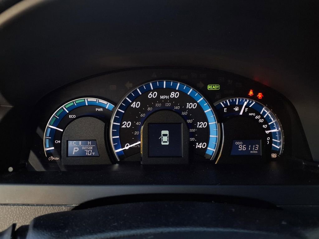 Used 2013 Toyota Camry LE image 12