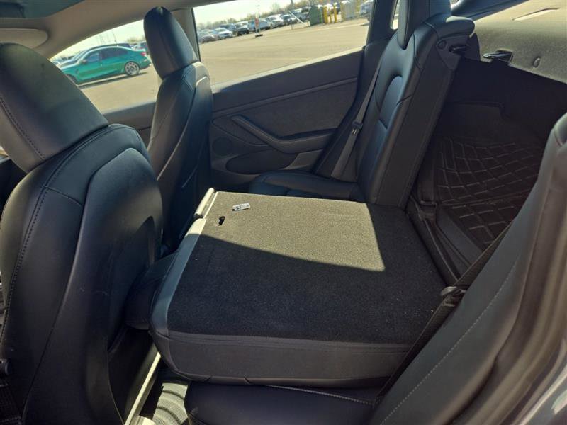 Used 2023 Tesla Model 3 Standard Range image 7