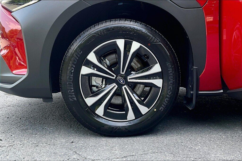 Certified 2025 Subaru Solterra AWD/4WD image 16