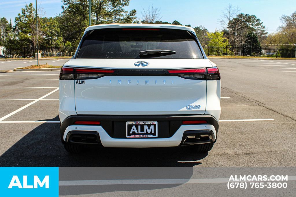 Used 2024 INFINITI QX60 Pure image 10