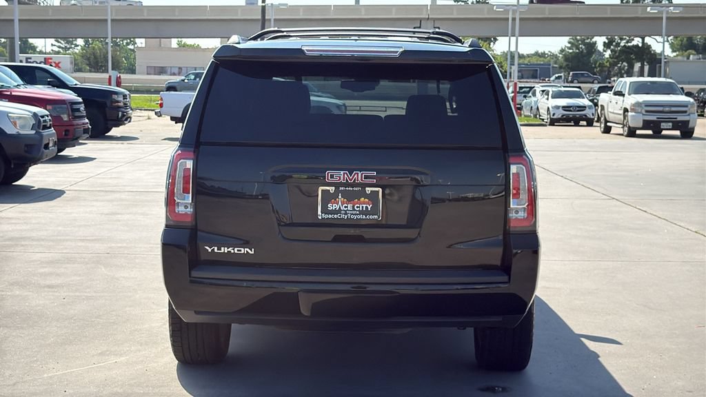 Used 2017 GMC Yukon SLT w/ Open Road Package AWD/4WD image 4