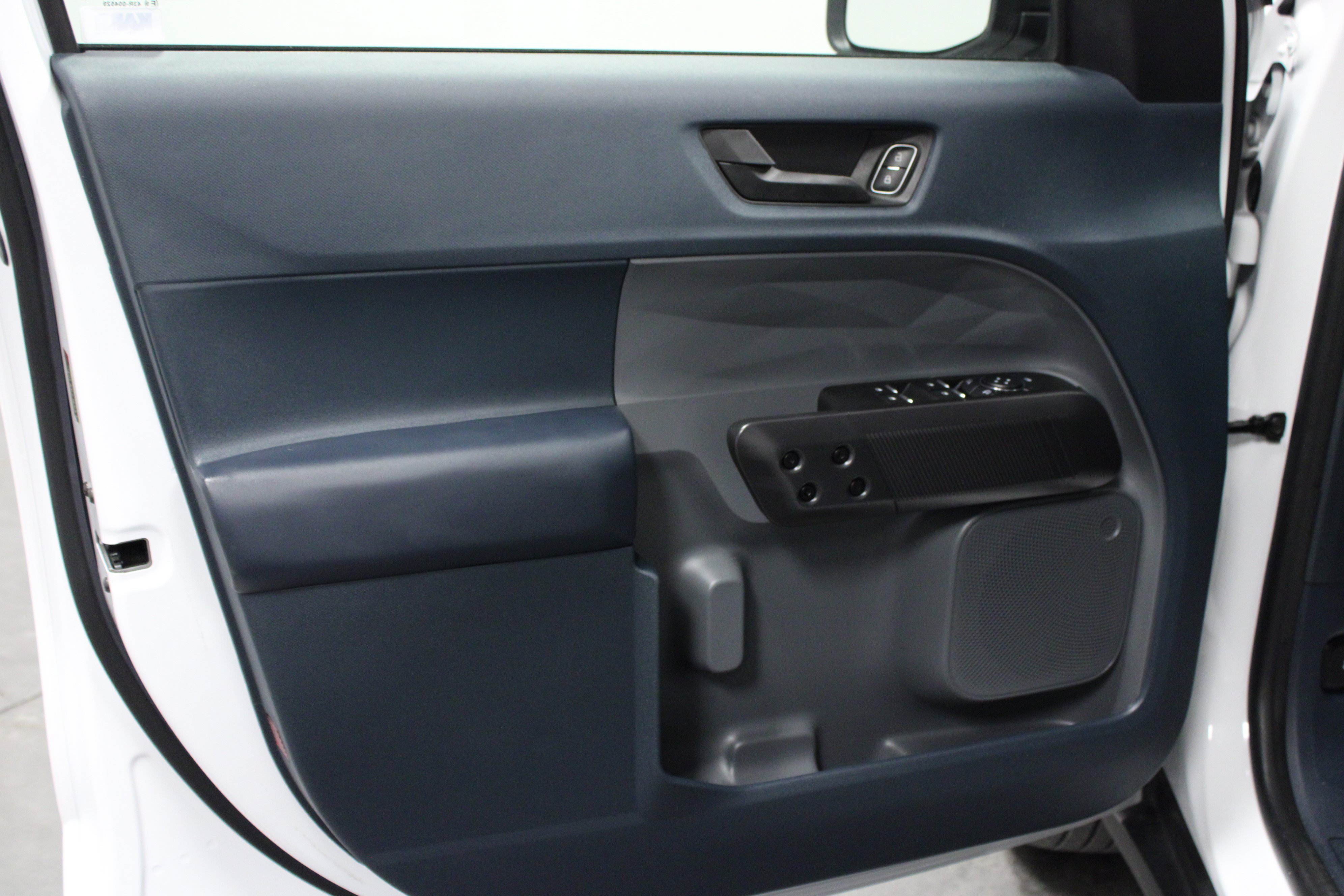 Used 2024 Ford Maverick XLT w/ XLT Luxury Package FWD image 11