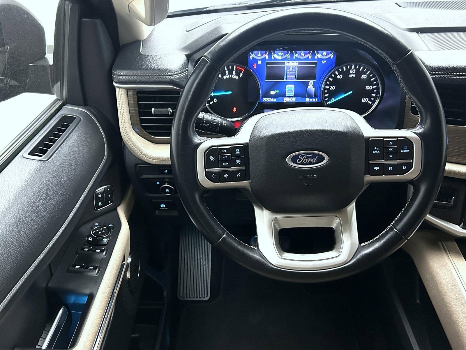 Used 2022 Ford Expedition Limited image 12
