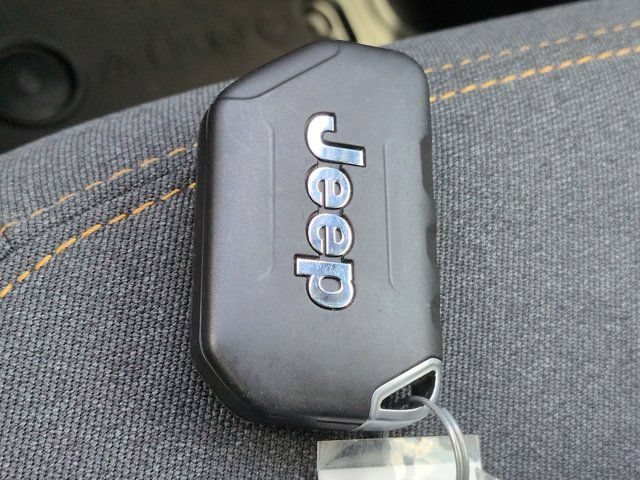 Used 2024 Jeep Wrangler Unlimited Sport AWD/4WD image 26