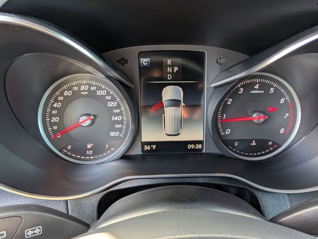 Used 2018 Mercedes-Benz GLC 300 4MATIC image 25