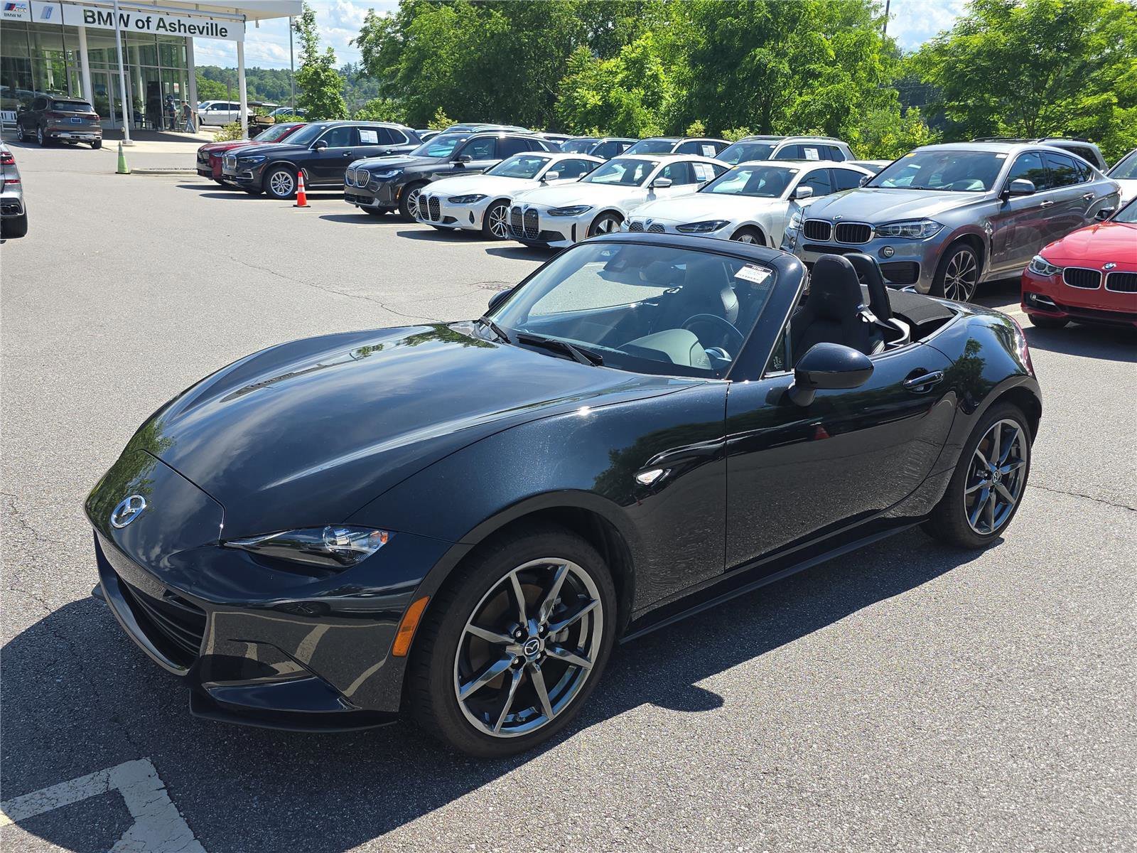Used 2019 MAZDA MX-5 Miata Grand Touring w/ GT-S Package RWD image 7