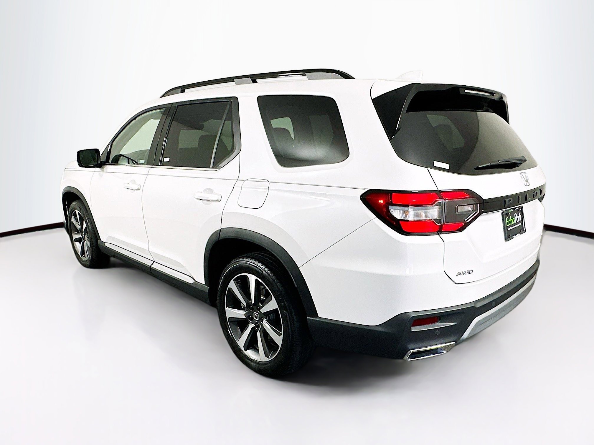Used 2024 Honda Pilot Elite image 5