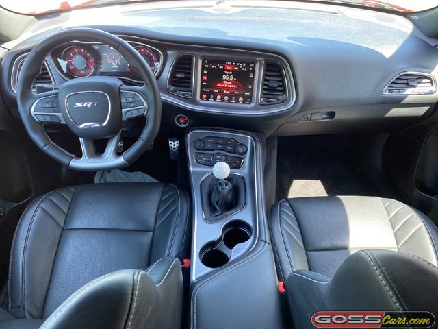 Used 2016 Dodge Challenger SRT Hellcat RWD image 9