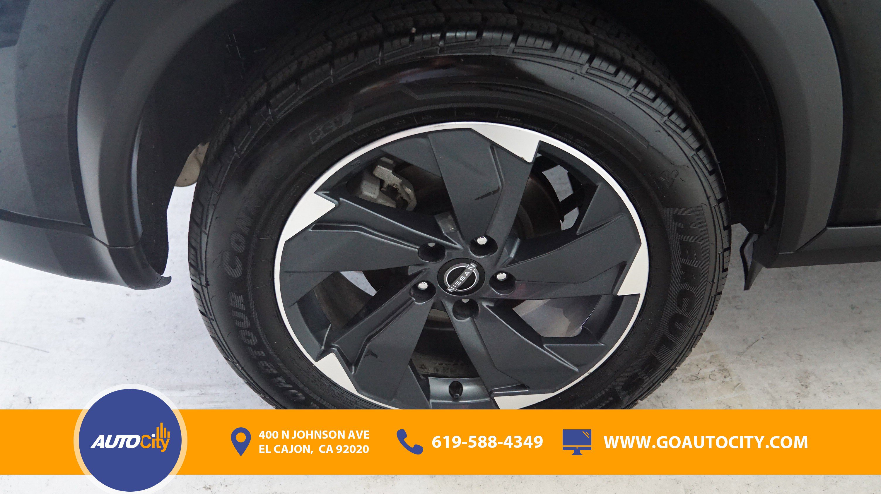 Used 2024 Nissan Rogue SV image 13