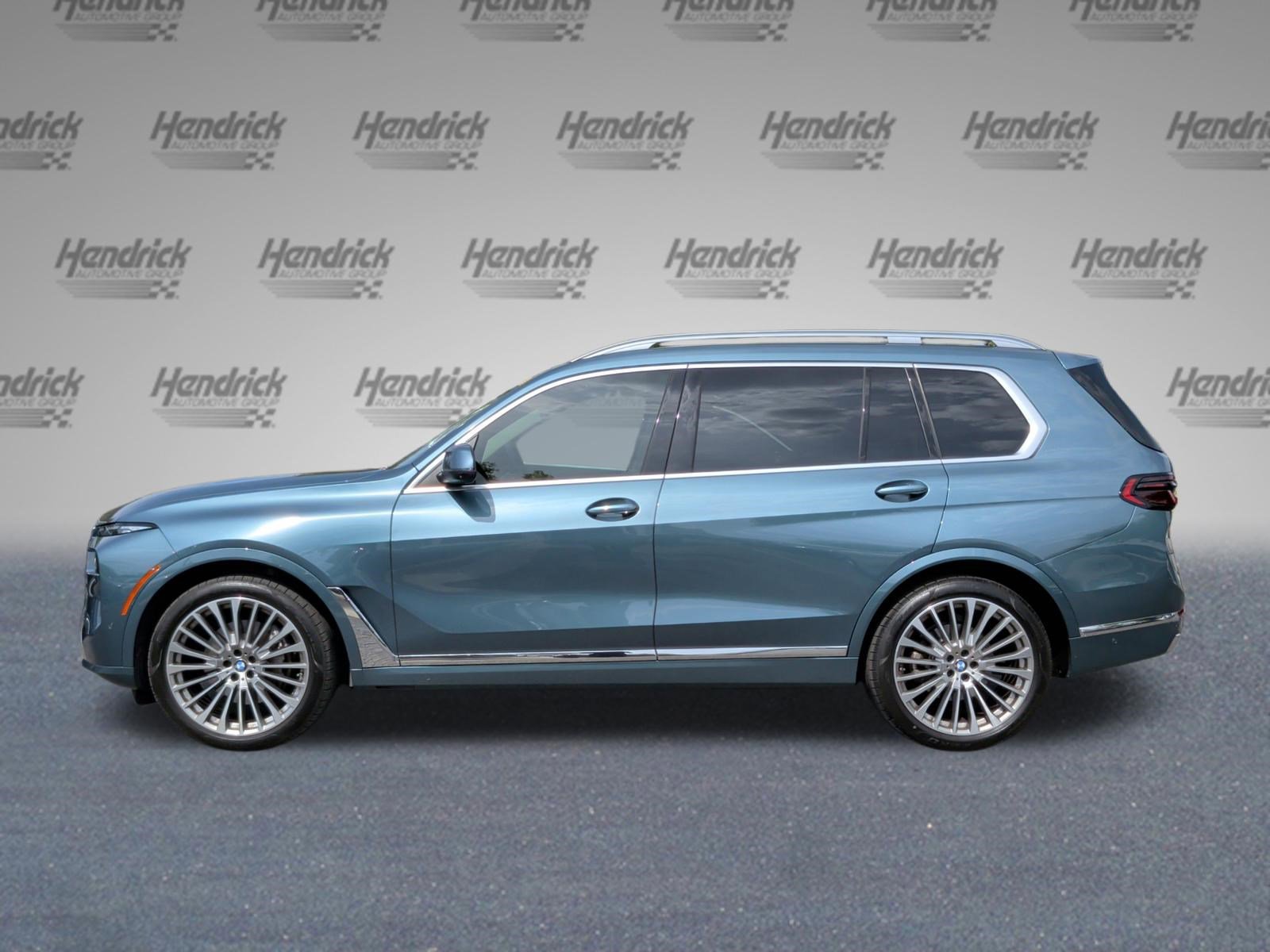 Certified 2024 BMW X7 xDrive40i image 9