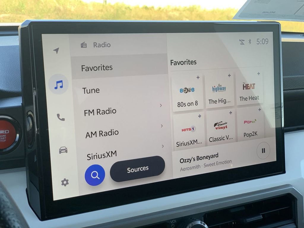 Used 2024 Toyota Tacoma TRD Off-Road image 10