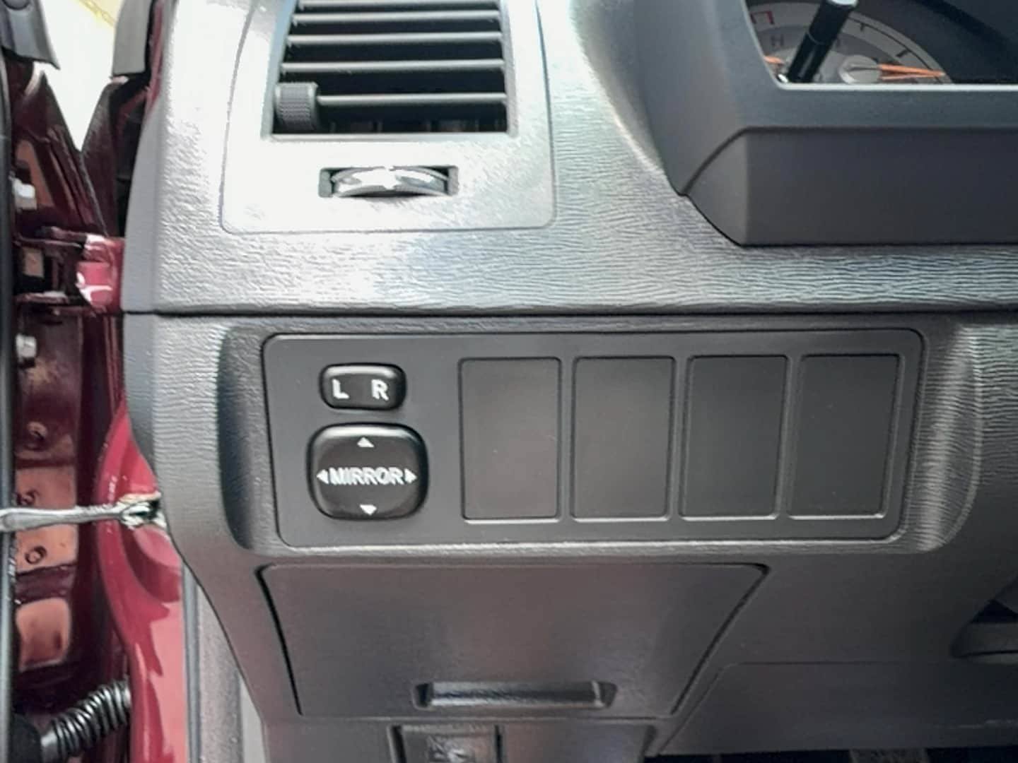 Used 2005 Scion tC FWD image 11