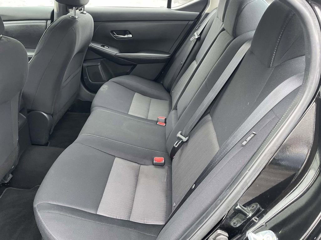 Used 2022 Nissan Sentra SV image 23