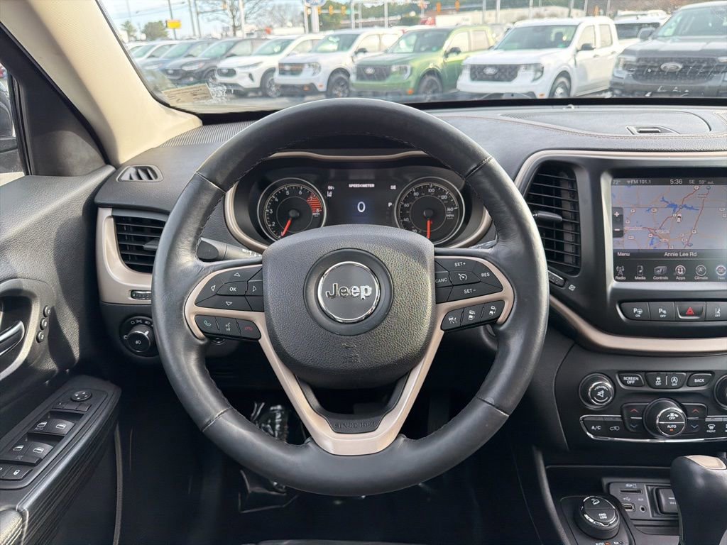 Used 2016 Jeep Cherokee Limited w/ Luxury Group image 24