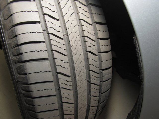 Used 2023 Chrysler Pacifica Touring-L image 23