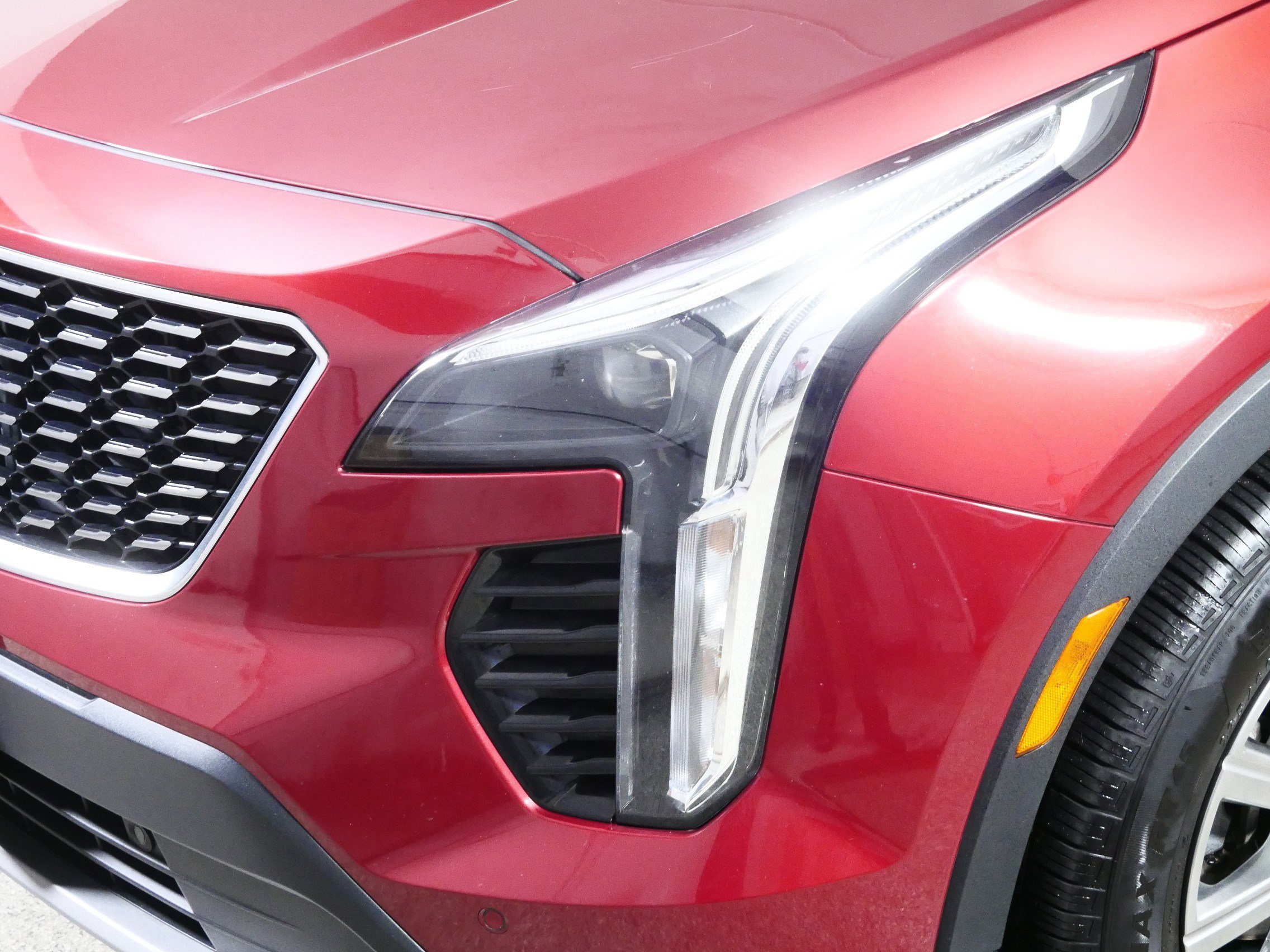 Used 2019 Cadillac XT4 Premium Luxury image 16