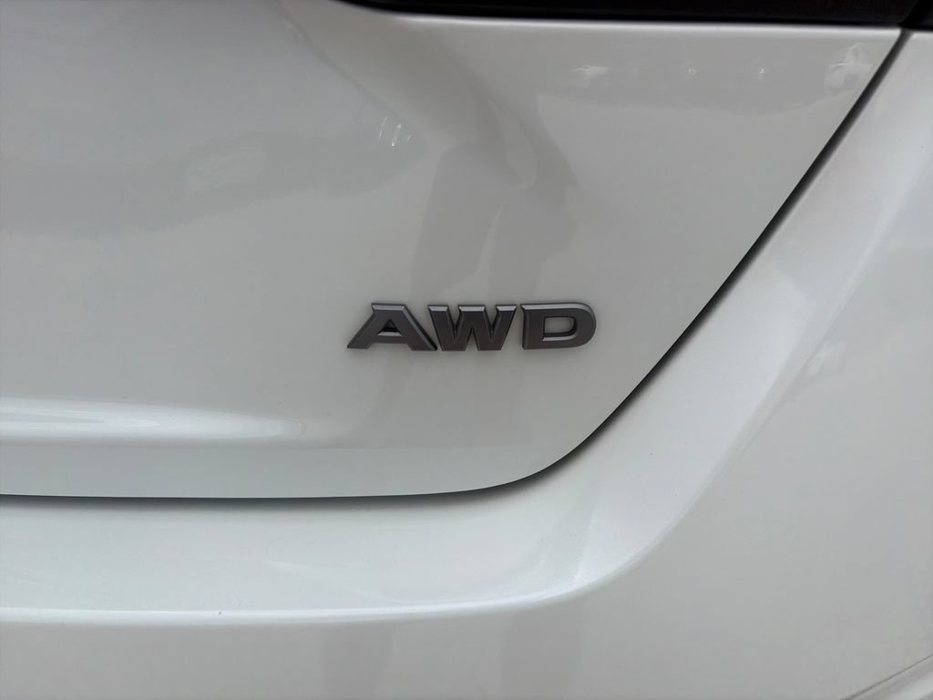Used 2024 Nissan Altima 2.5 SV AWD/4WD image 32