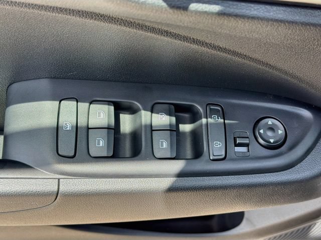 New 2026 Hyundai Venue SEL FWD image 17