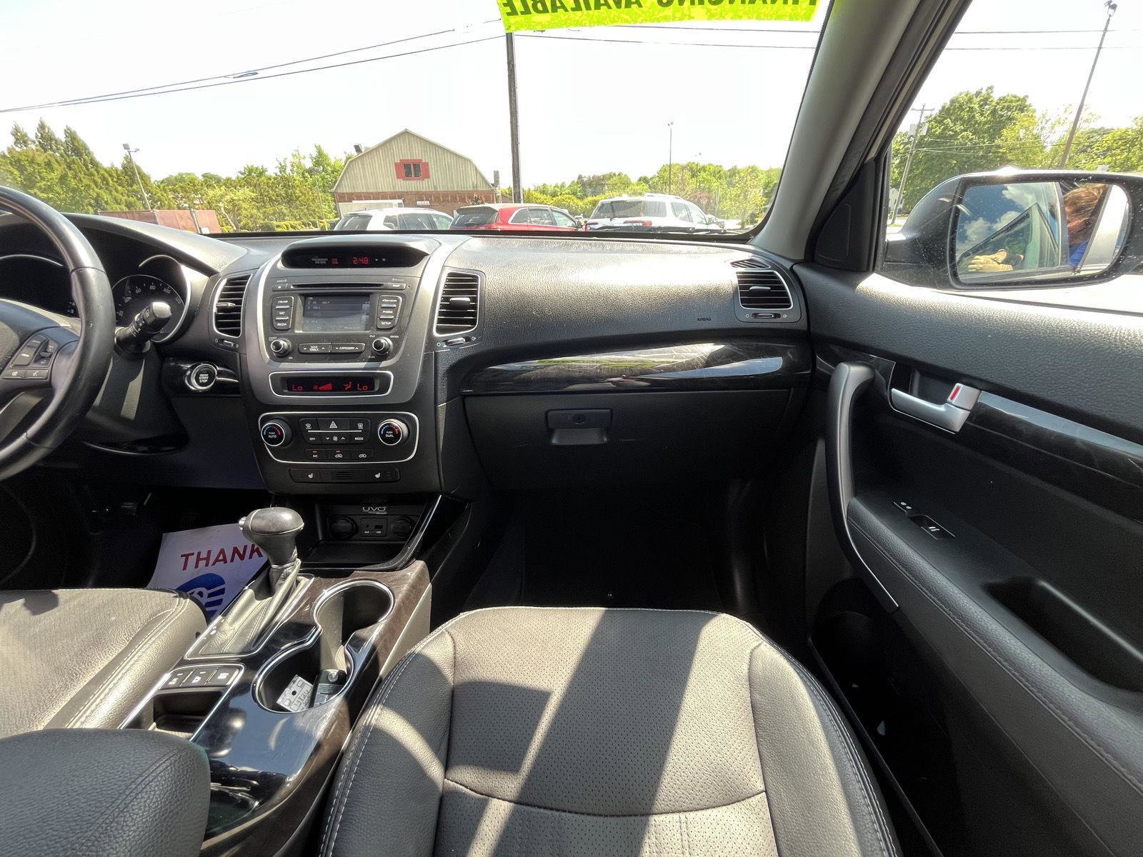 Used 2015 Kia Sorento EX FWD image 12