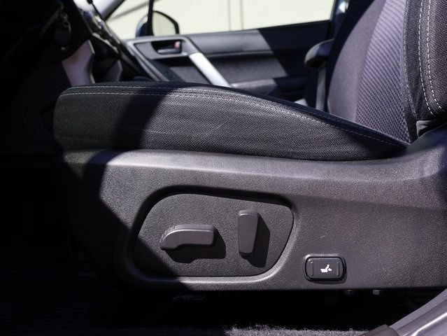Used 2017 Subaru Forester 2.5i Premium AWD/4WD image 42