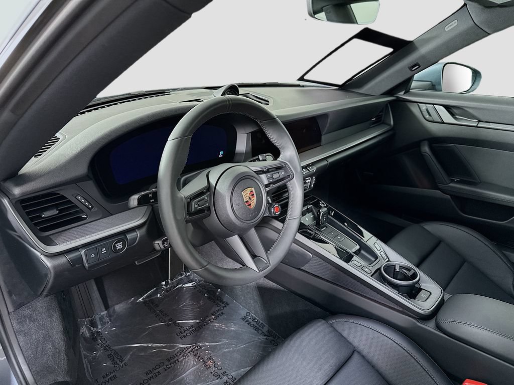Certified 2025 Porsche 911 Carrera RWD image 4