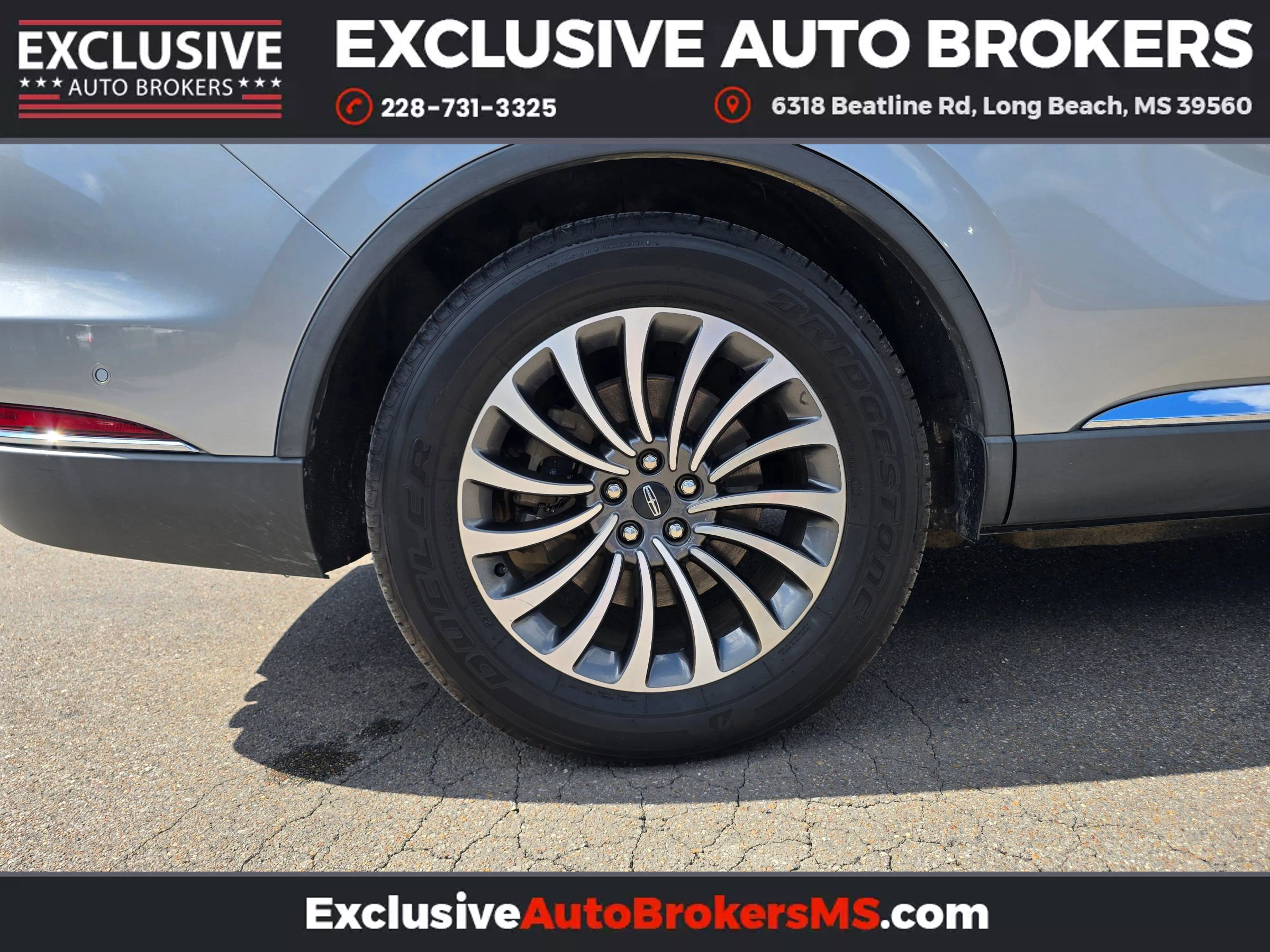 Used 2020 Lincoln Aviator Reserve w/ Equipment Group 201A image 9