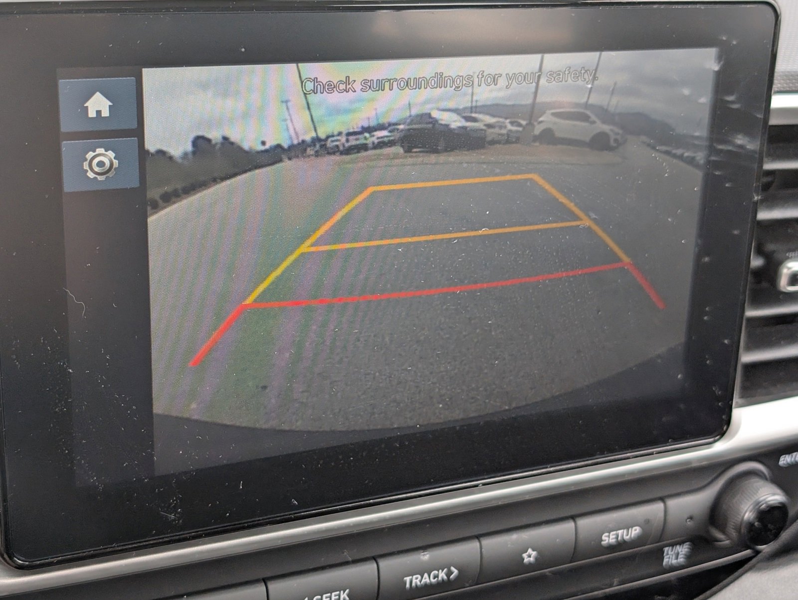 Used 2025 Hyundai Venue SEL image 8