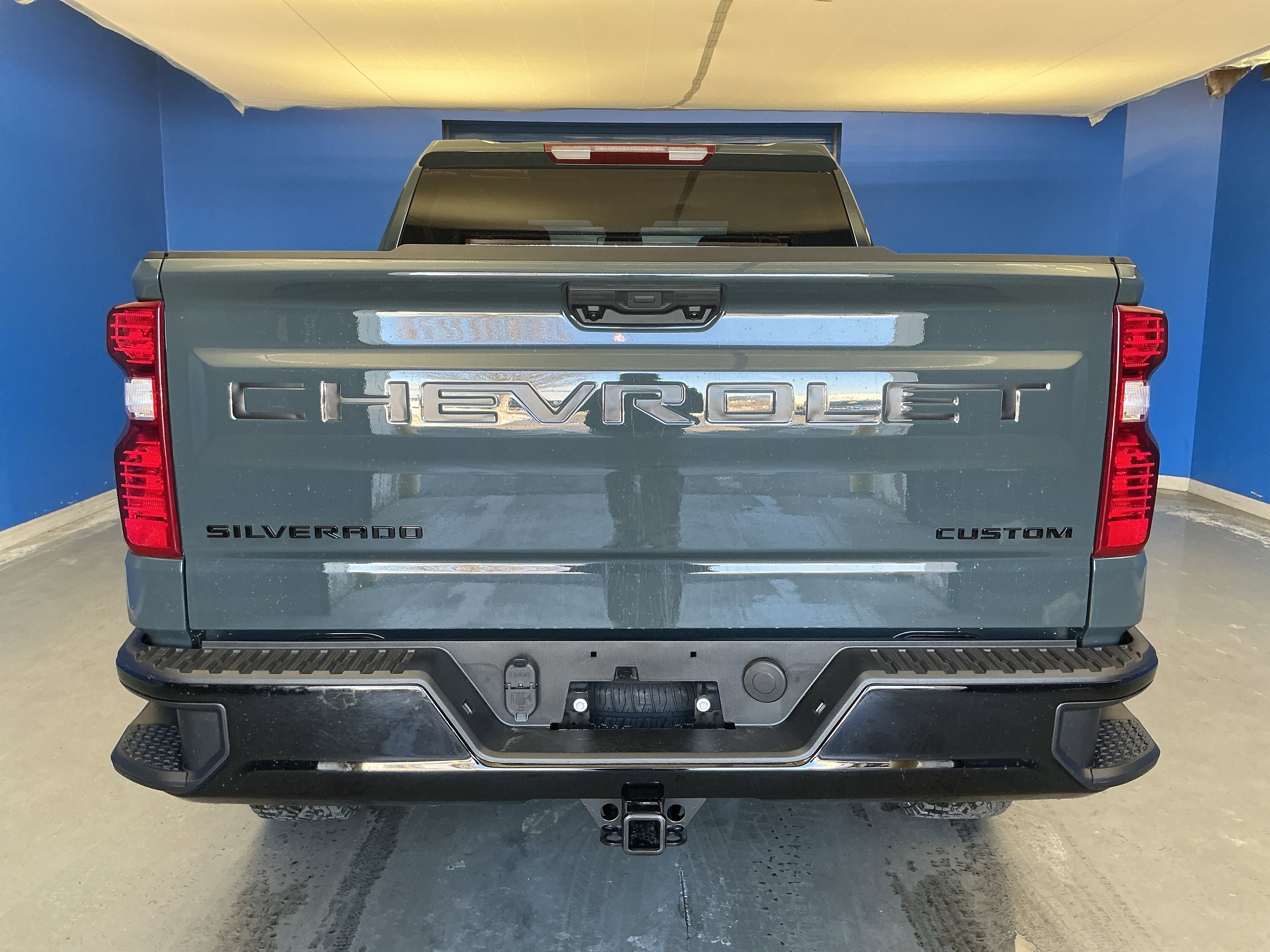 New 2026 Chevrolet Silverado 1500 Custom Trail Boss w/ LPO, Dark Essentials Package AWD/4WD image 6