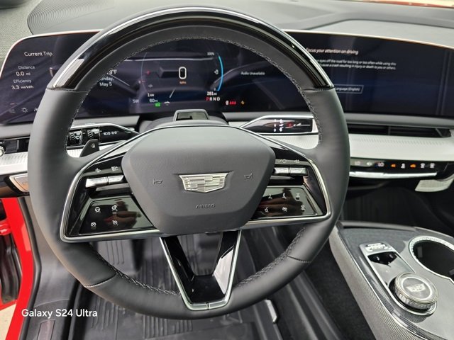 New 2025 Cadillac Optiq Sport 1 w/ LPO, Floor Liner Package image 21