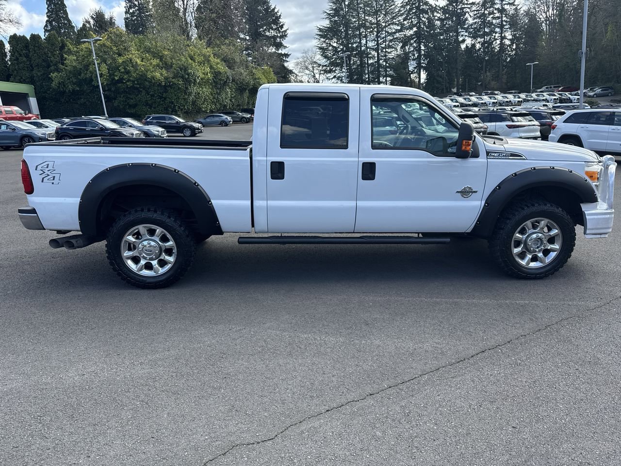 Used 2011 Ford F350 4x4 Crew Cab Super Duty image 4