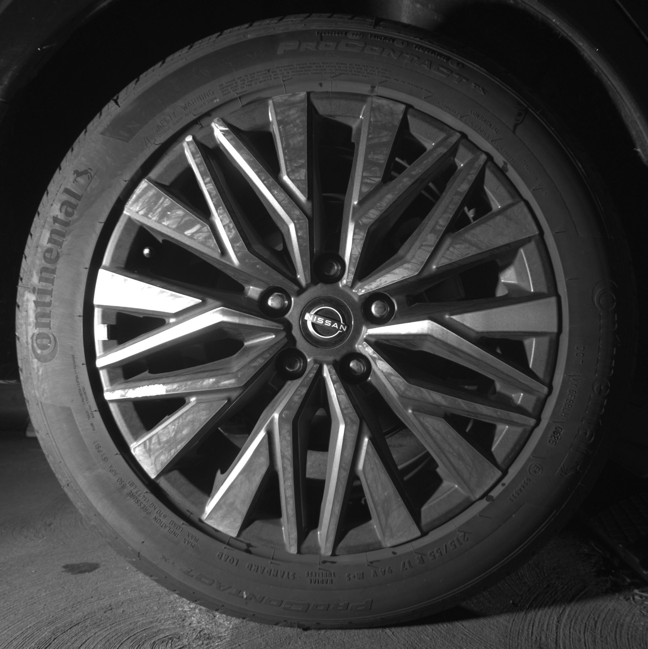 Used 2025 Nissan Altima 2.5 SV FWD image 15