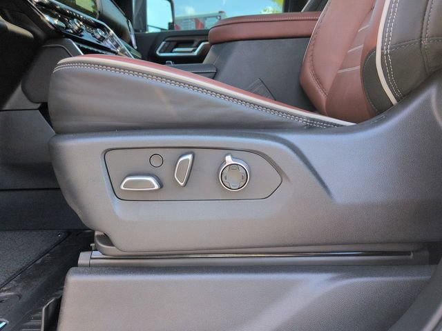 Used 2025 GMC Sierra 2500 Denali Ultimate w/ Max Trailering Package AWD/4WD image 24