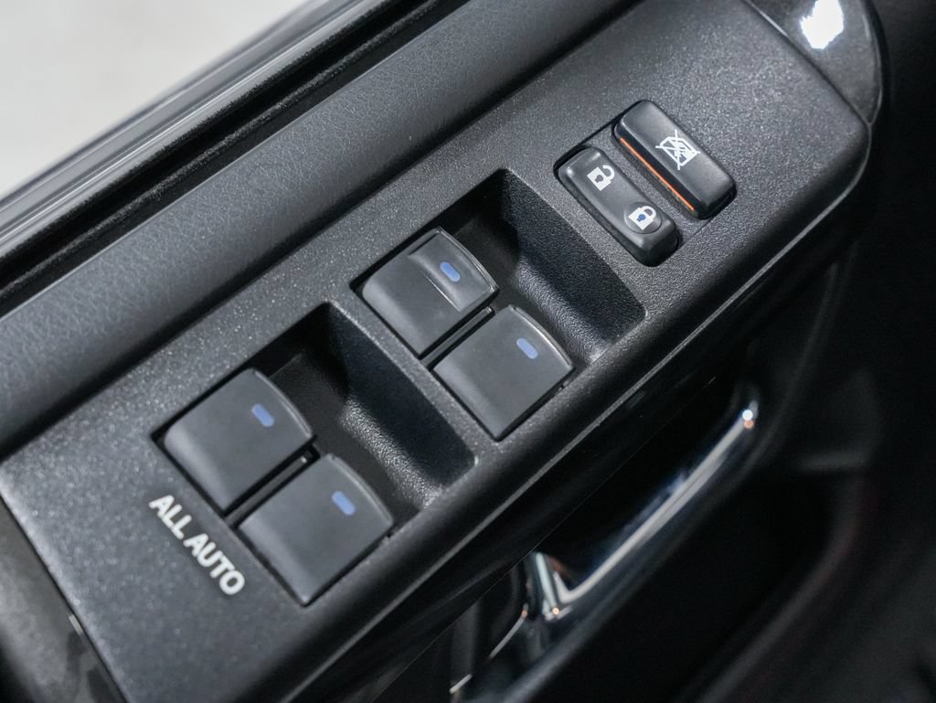 Used 2023 Toyota 4Runner TRD Off-Road Premium w/ Off Road Premium Plus Package AWD/4WD image 32