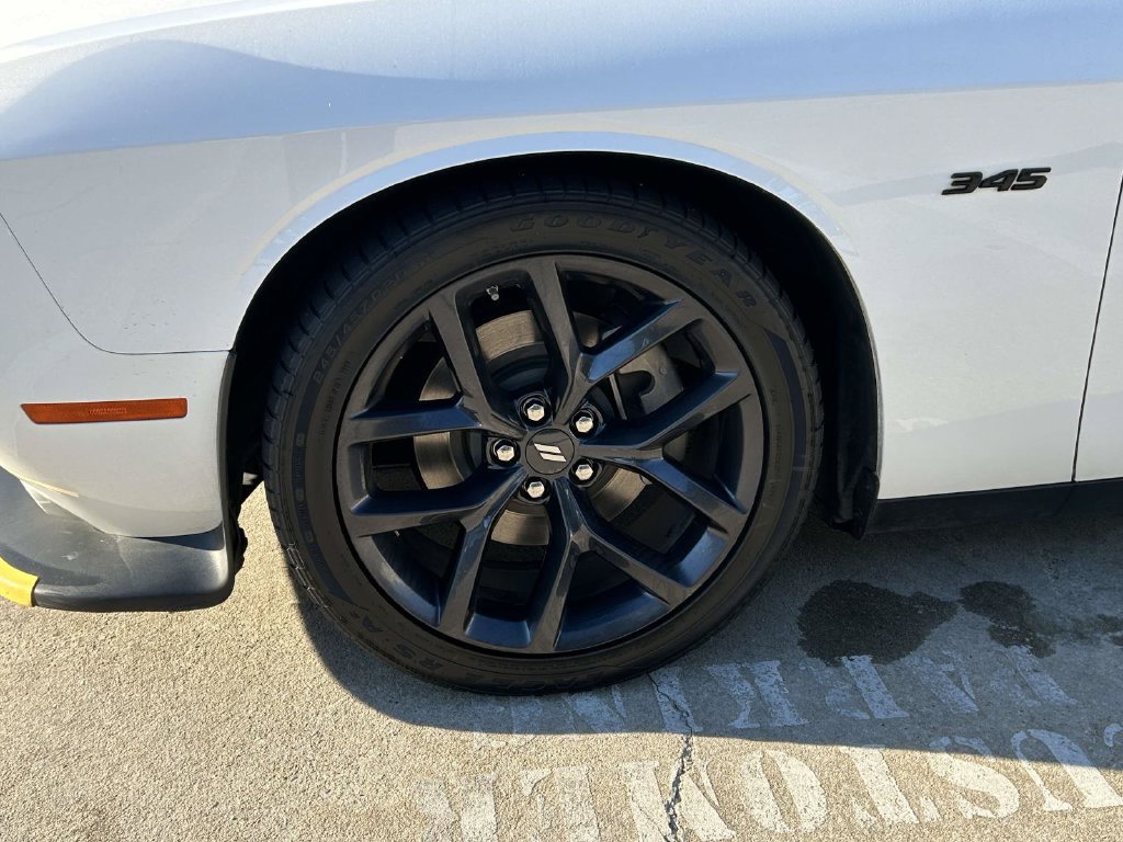 Used 2023 Dodge Challenger R/T w/ Blacktop Package RWD image 9
