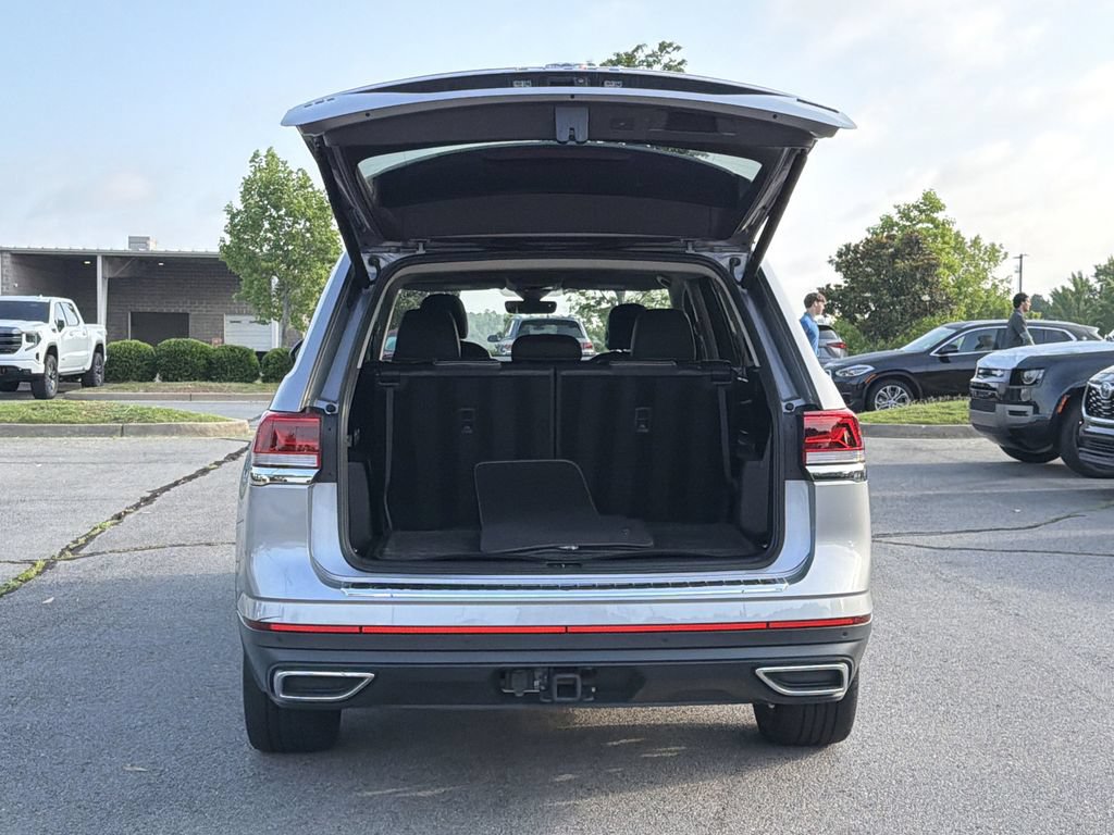 Used 2024 Volkswagen Atlas SEL AWD/4WD image 15