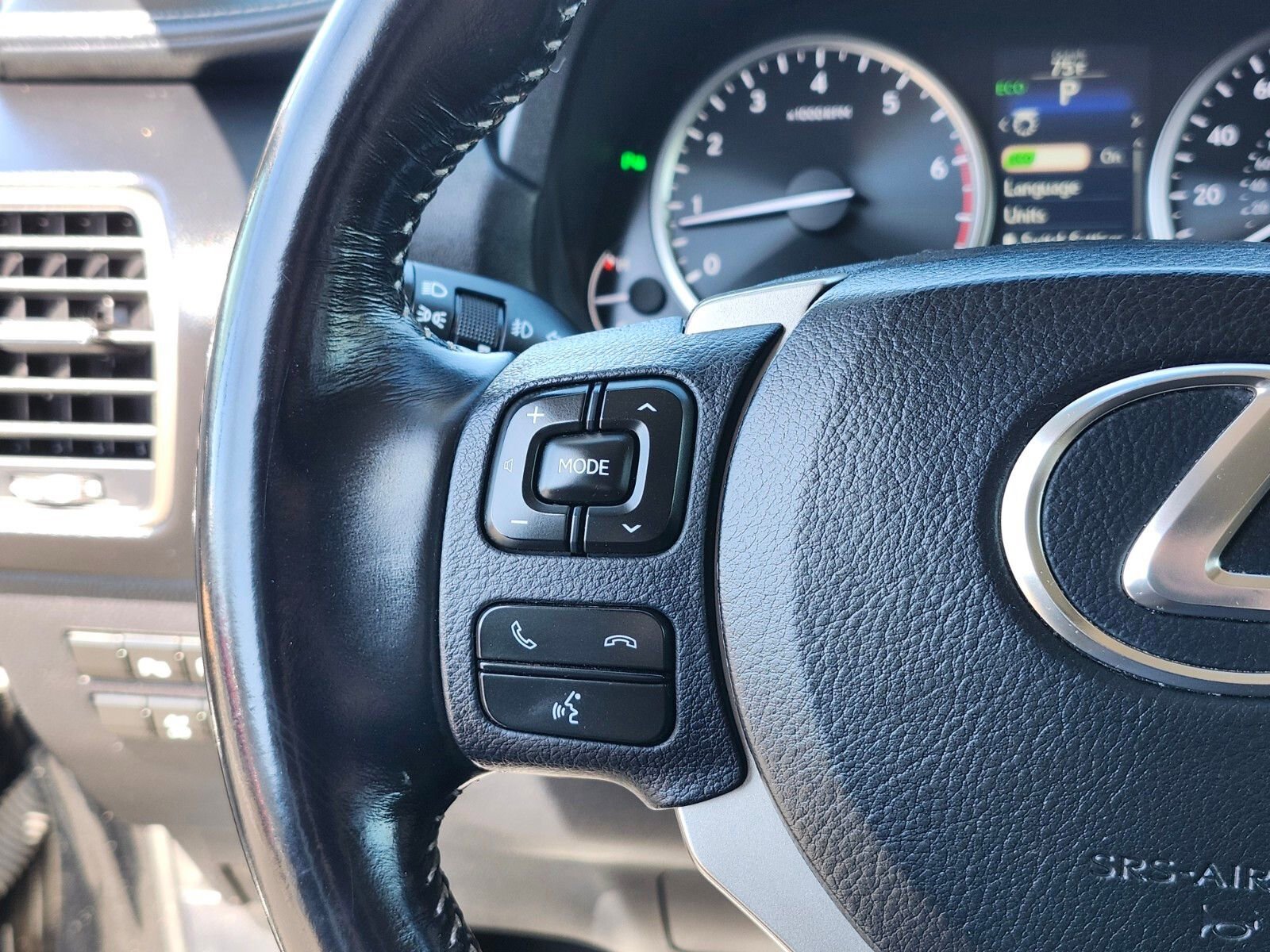 Used 2017 Lexus NX 200t AWD w/ Premium Package image 31