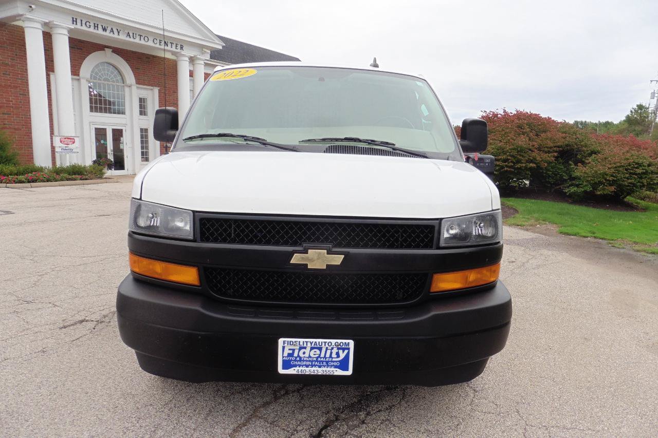 Used 2022 Chevrolet Express 3500 w/ Driver Convenience Package RWD image 12