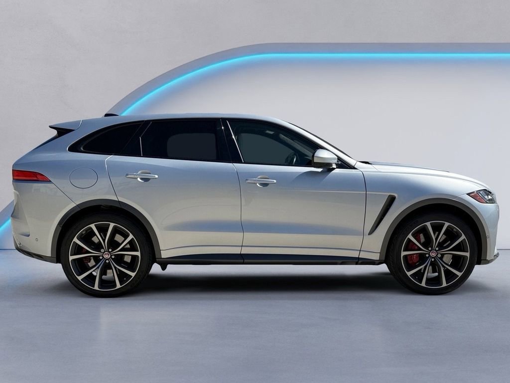 Used 2020 Jaguar F-PACE SVR image 6