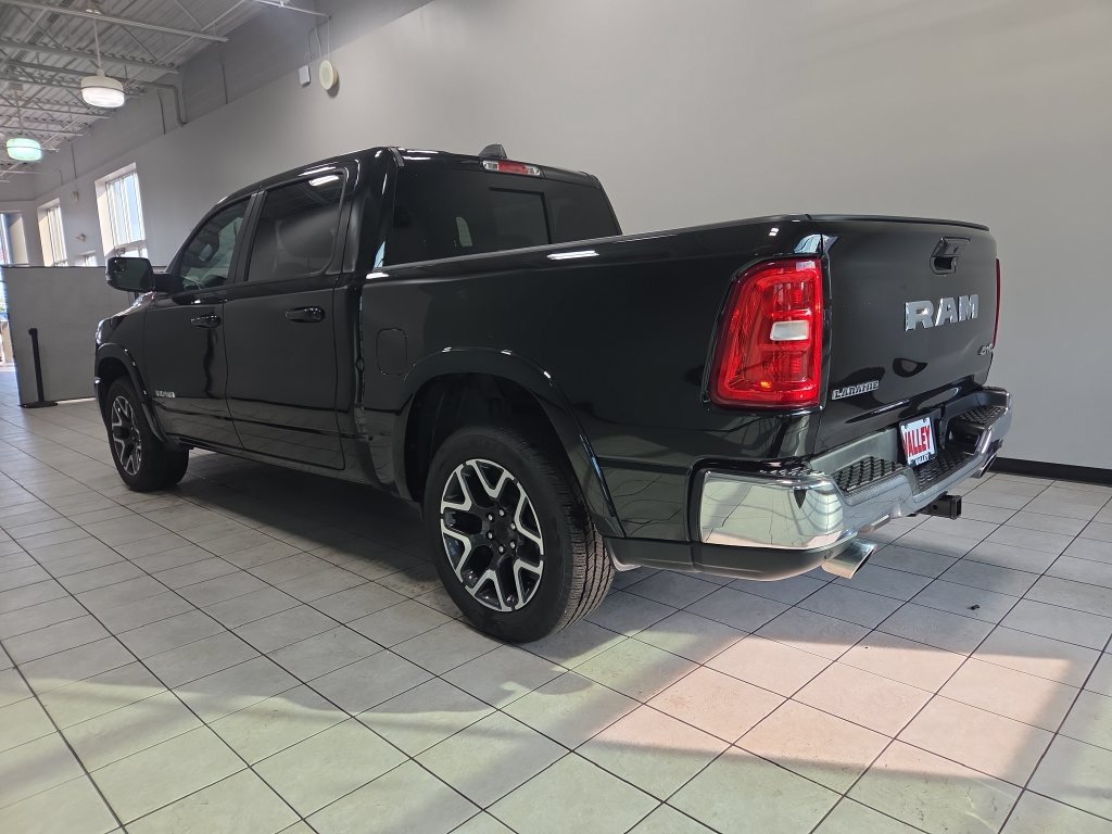 Used 2026 RAM 1500 Laramie AWD/4WD image 10