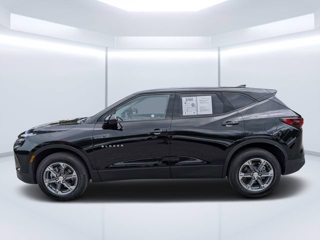 Used 2025 Chevrolet Blazer LT FWD image 6