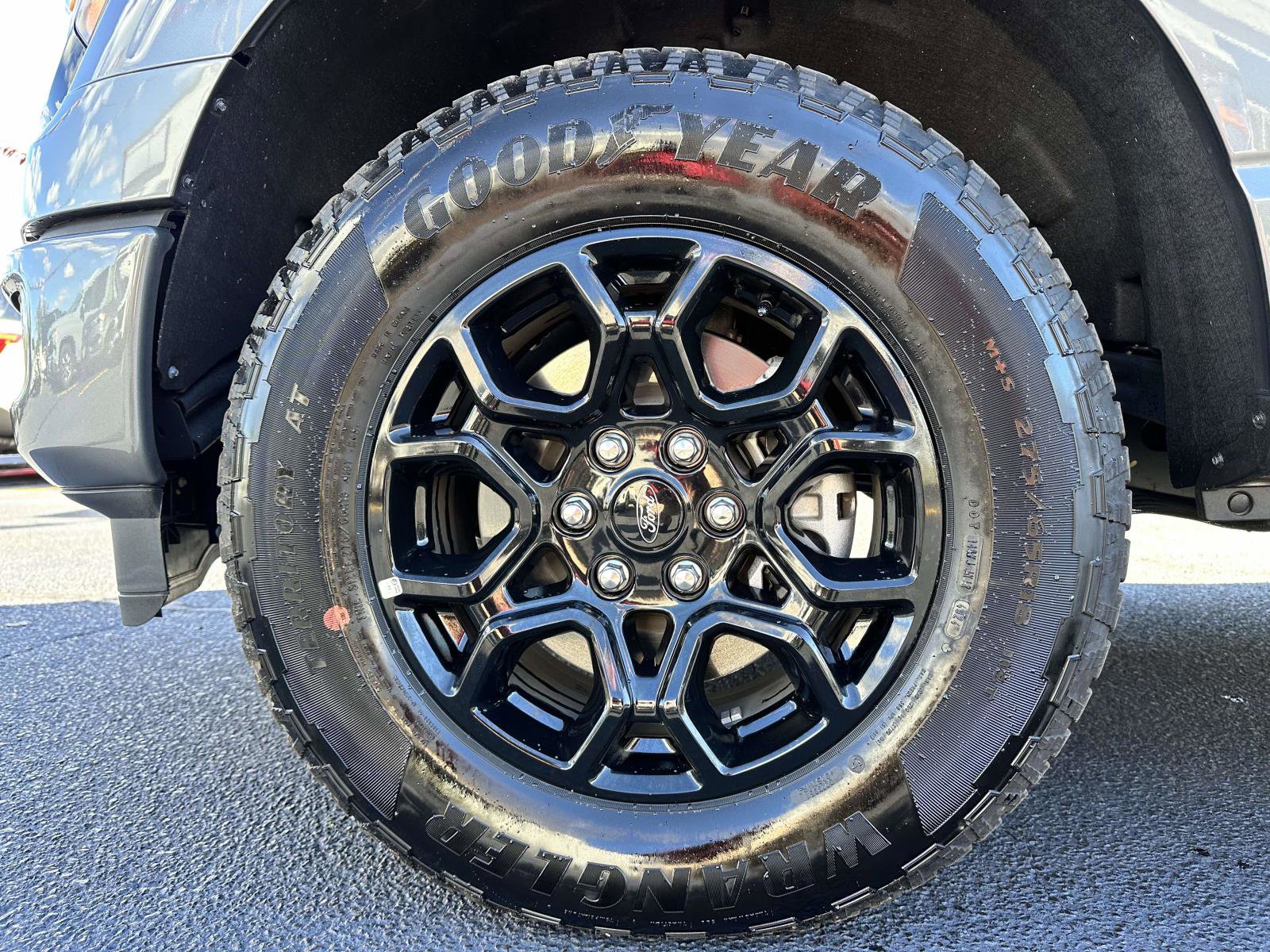 Used 2025 Ford F150 XLT w/ Equipment Group 302A MID image 7