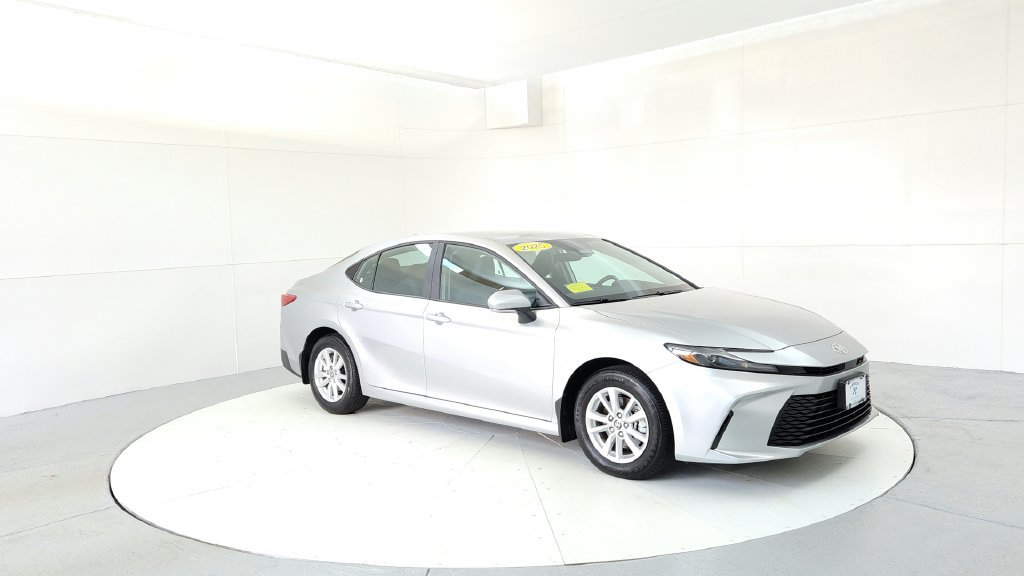 Certified 2025 Toyota Camry LE AWD/4WD image 7