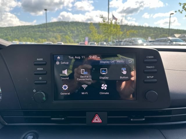 New 2026 Hyundai Elantra SEL Sport FWD image 15