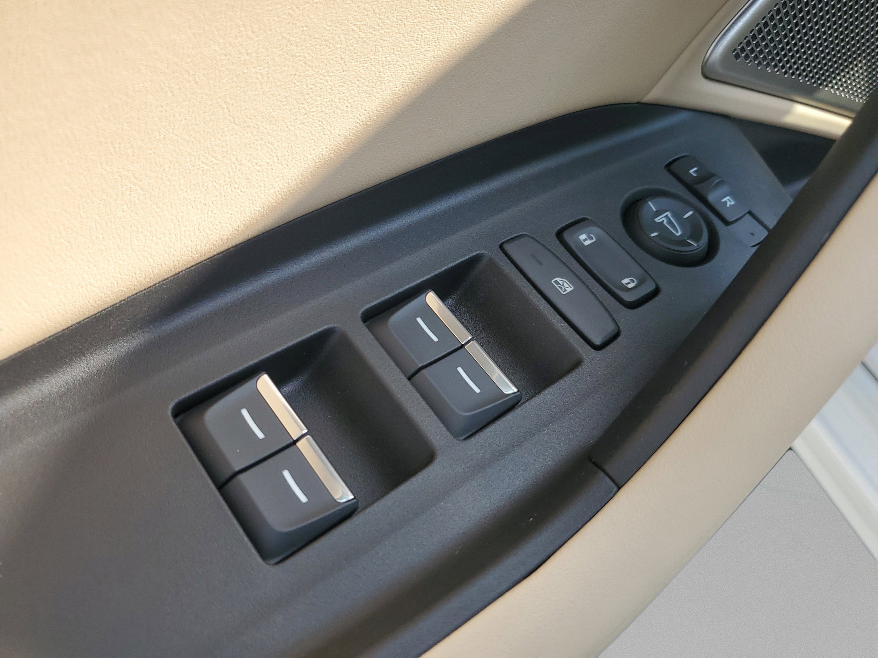 Certified 2025 Acura TLX w/ Technology Package FWD image 18