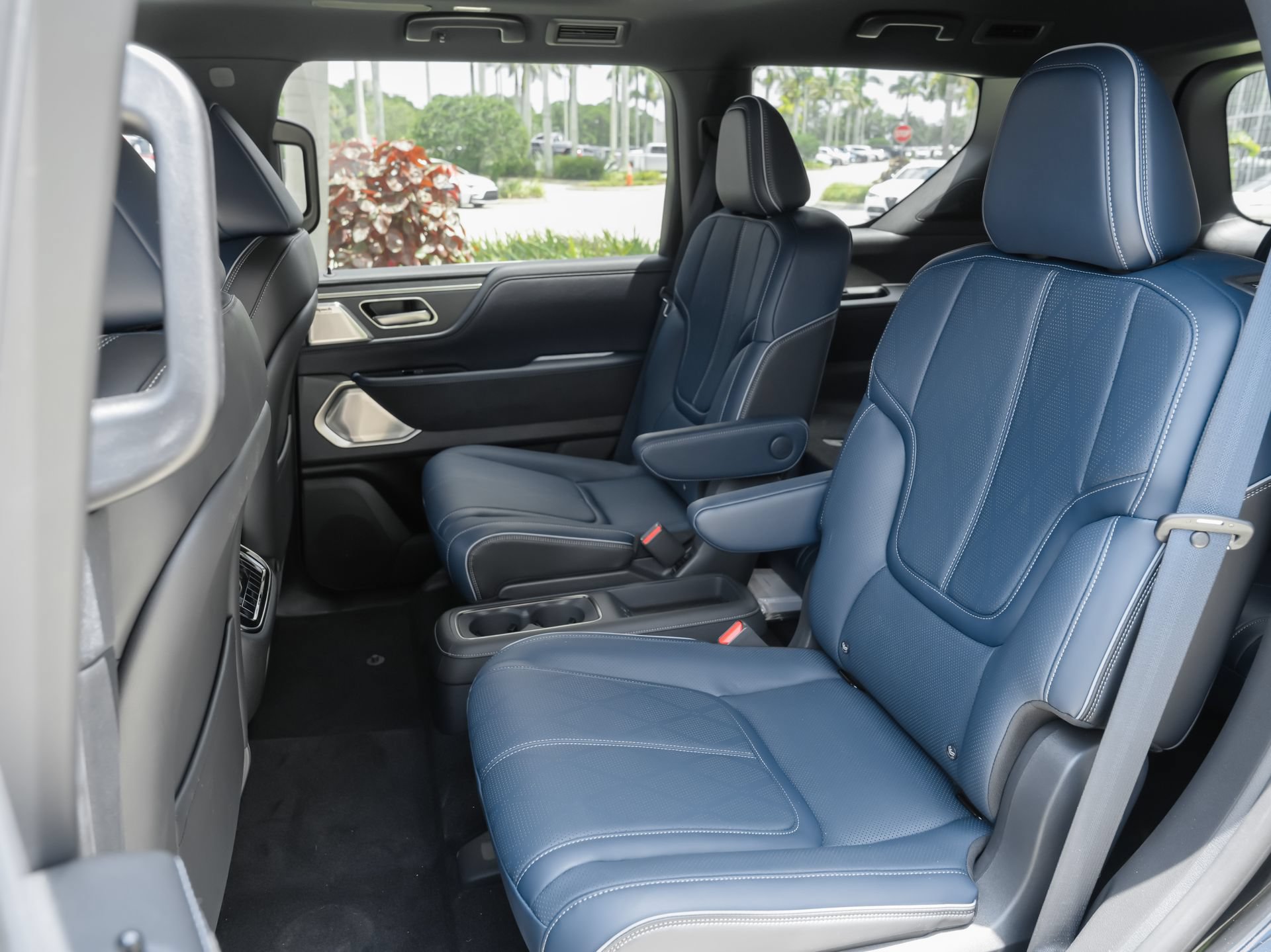 Certified 2026 INFINITI QX80 4WD image 19