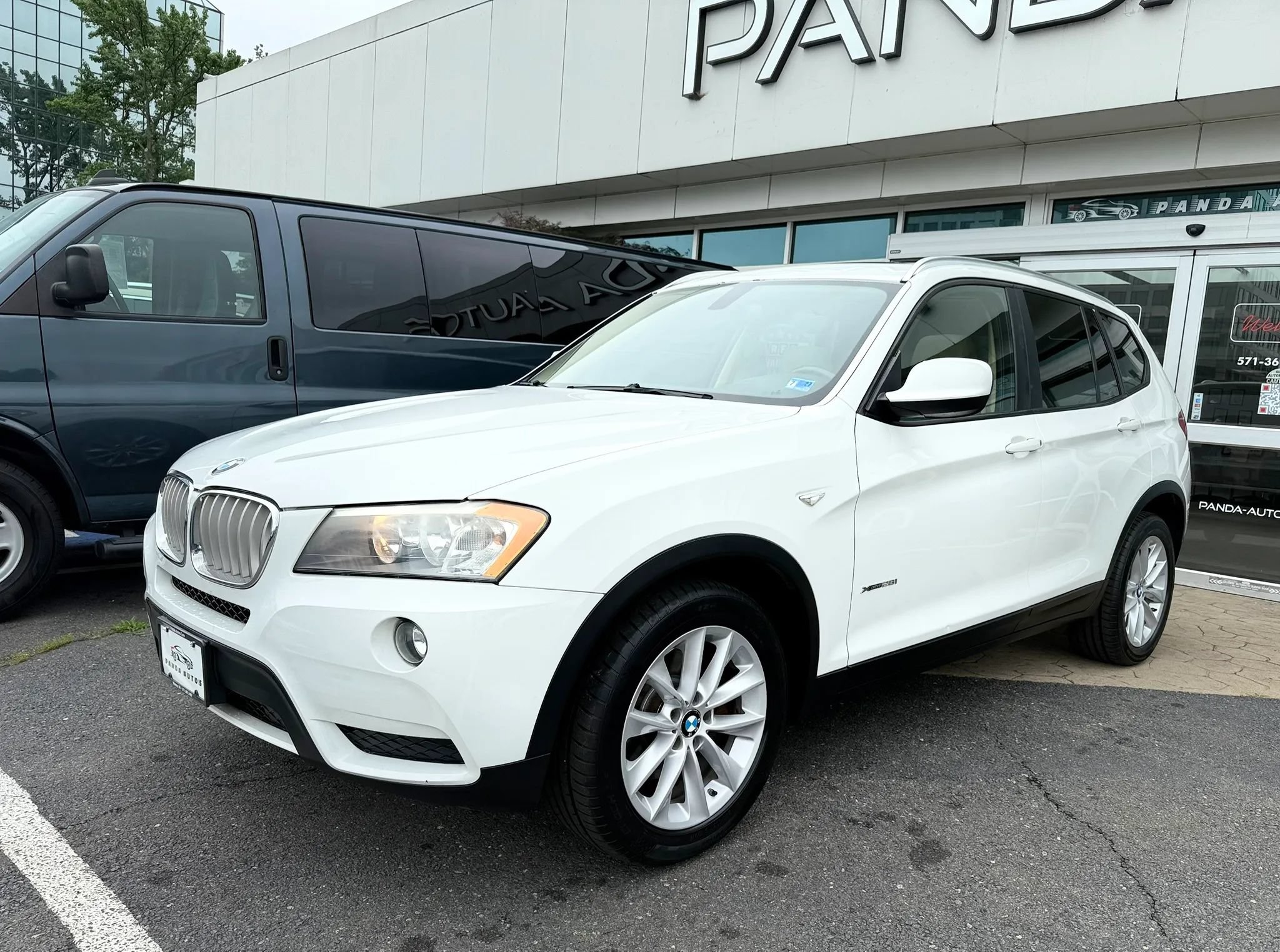 Used 2013 BMW X3 xDrive28i AWD/4WD image 3