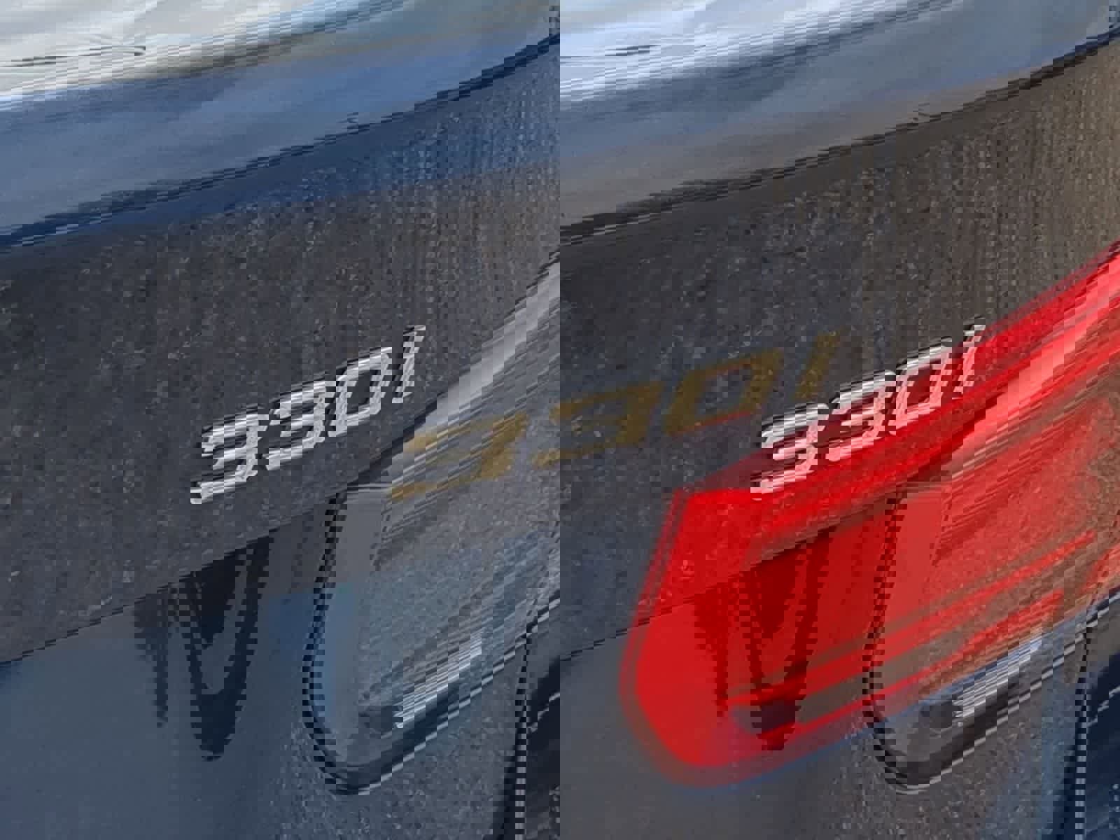 Used 2018 BMW 330i xDrive Sedan w/ Convenience Package AWD/4WD image 13