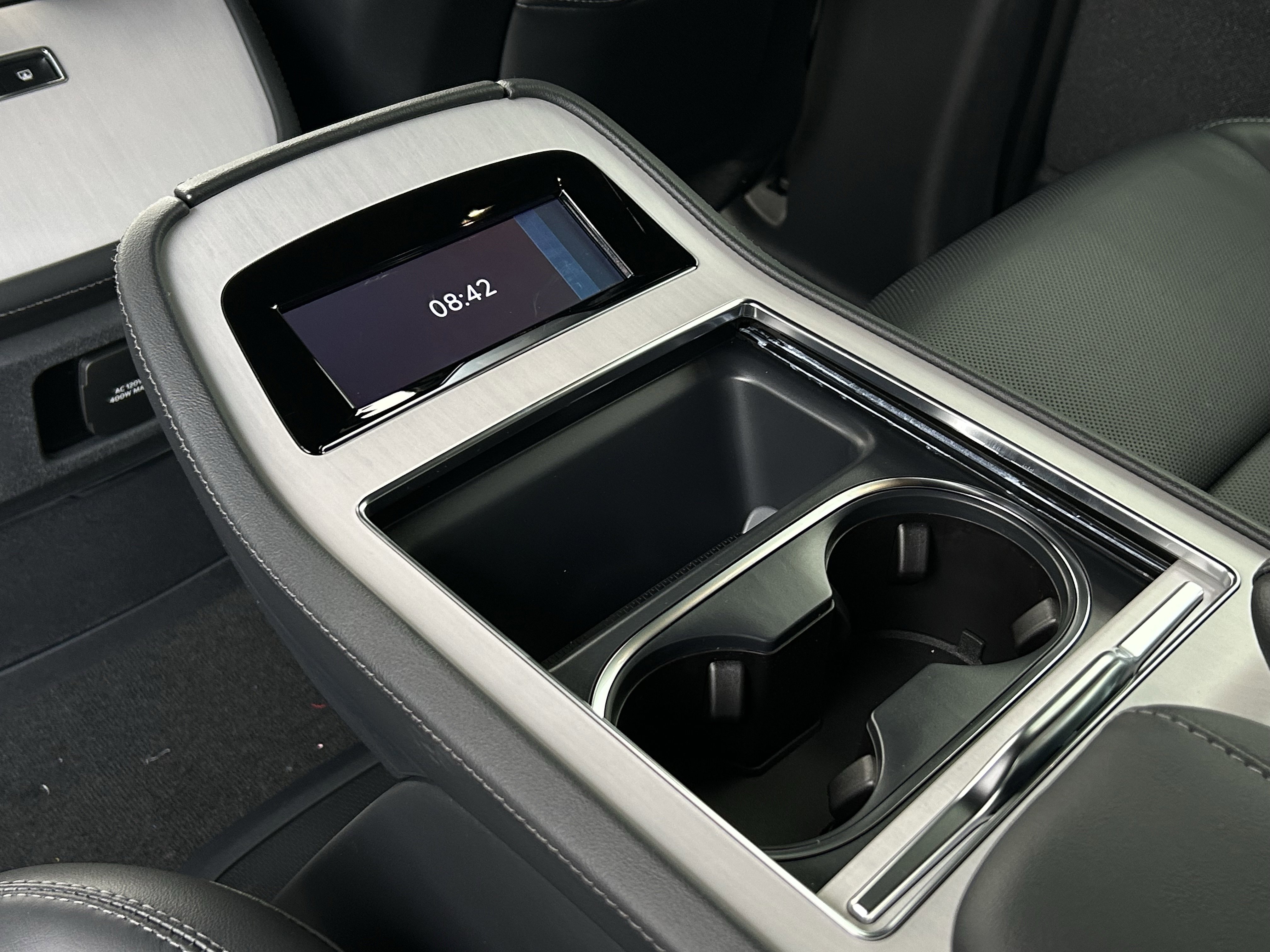 New 2025 Lincoln Navigator L Reserve w/ Jet Appearance Package image 25